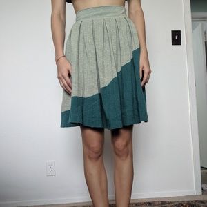 Pleated skirt